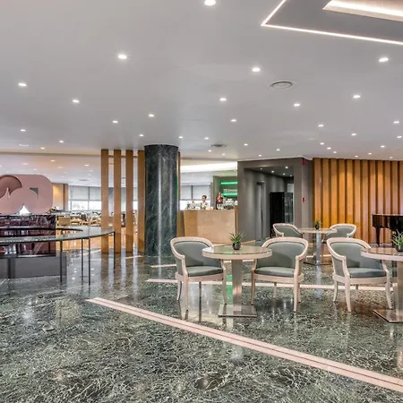Hotel Divani Caravel