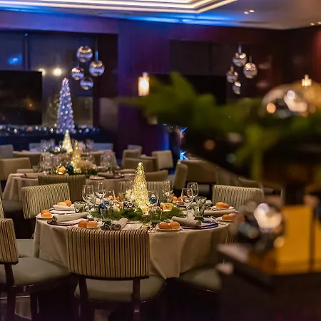Divani Caravel Hotel