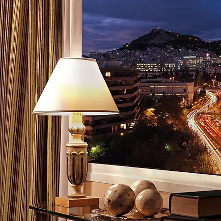 Divani Caravel Hotel 5*