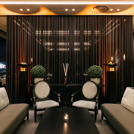 Hotel Divani Caravel 5*