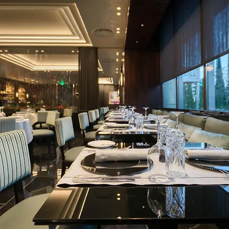 Divani Caravel 5*